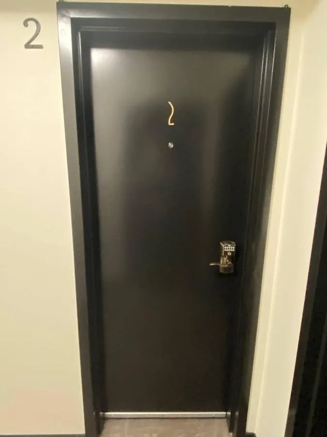 Daire Brand New Dt 1 Bedroom Close To All Edmonton, Canada